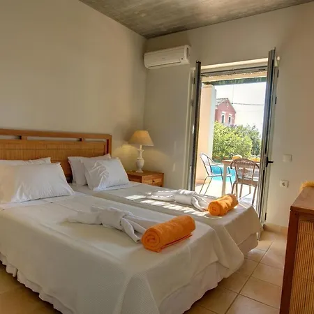 Sleeps 8 קלאמי